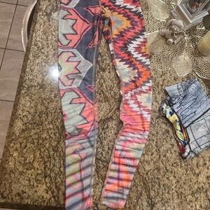 Niyama Sol barefoot Multicolor Aztec Patterned woman’s Leggings